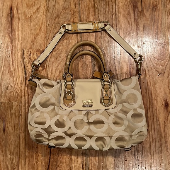 Coach Madison Sabrina Satchel - Picture 16 of 16